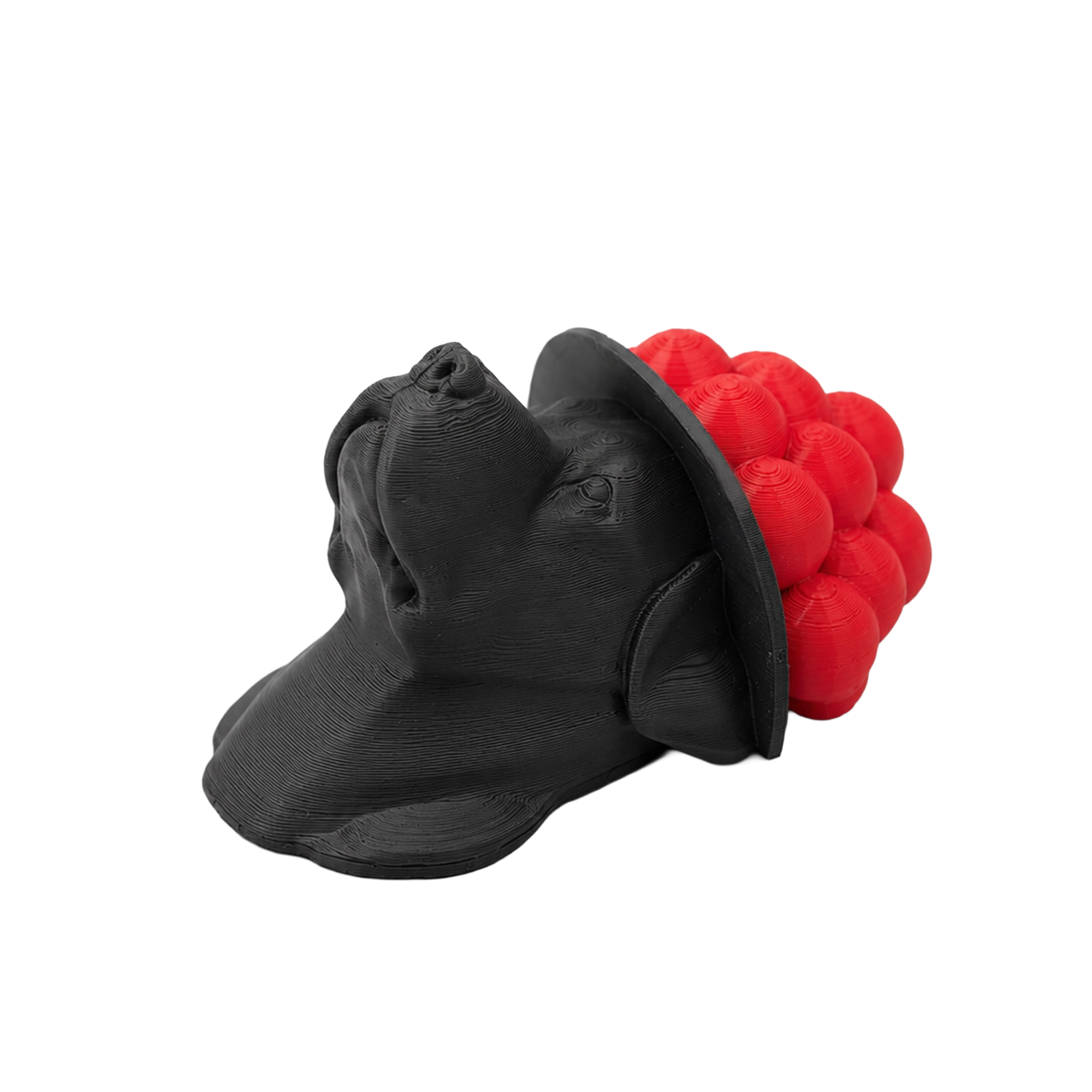 Rottweiler-Kopf mit Bollenhut – 3D-Magnet aus Kunststoff Rottweiler-Kopf mit Bollenhut – 3D-Magnet aus Kunststoff
