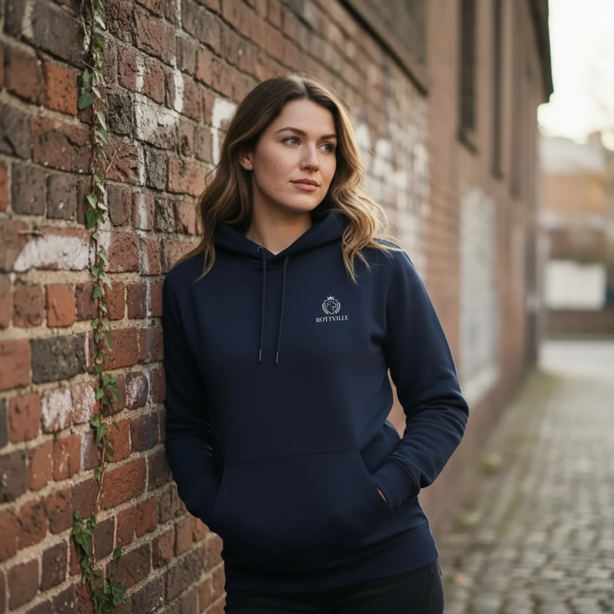 ROTTVILLE Hoodie, Unisex, Dunkelblau mit weißem Logo ROTTVILLE Hoodie, Unisex, Dunkelblau mit weißem Logo