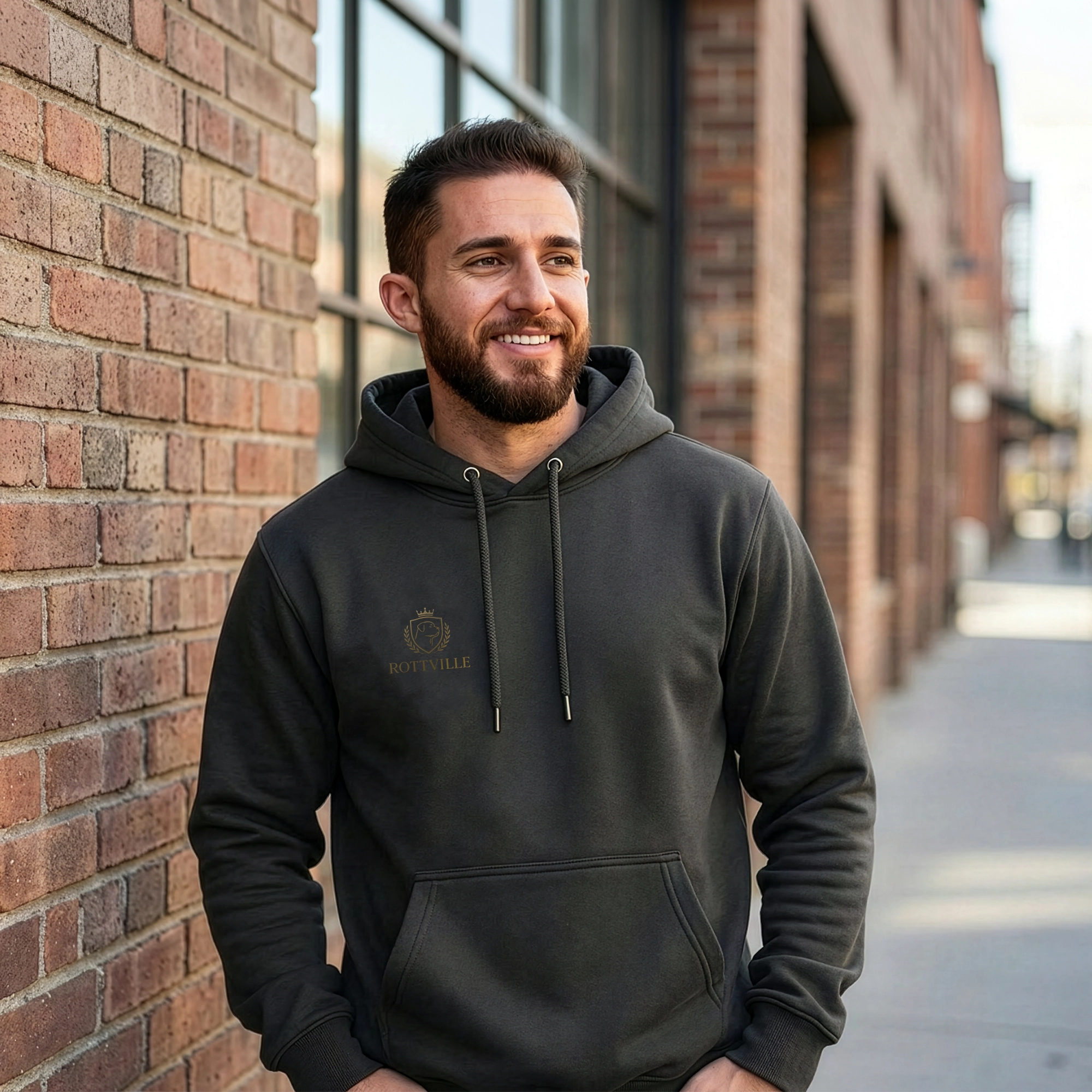 ROTTVILLE Hoodie, Unisex, Schwarz mit goldenen Details ROTTVILLE Hoodie, Unisex, Schwarz mit goldenen Details