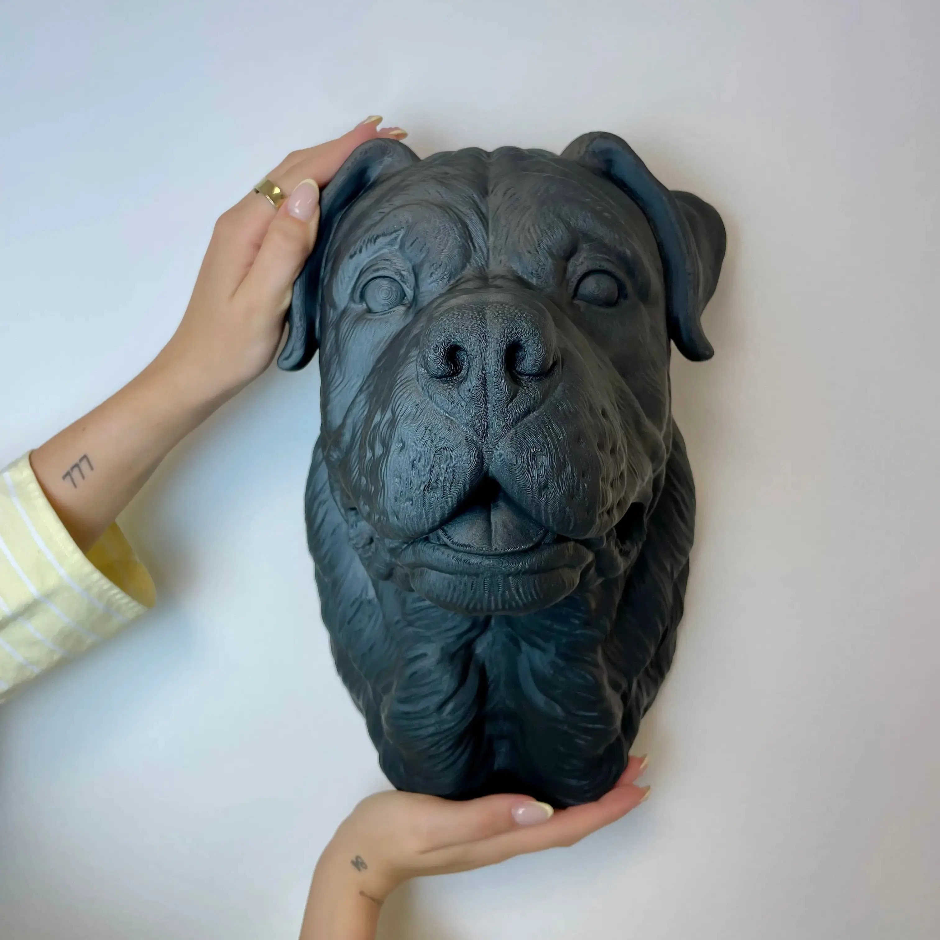 Großer Rottweiler Wandkopf – Leicht geöffnetes Maul